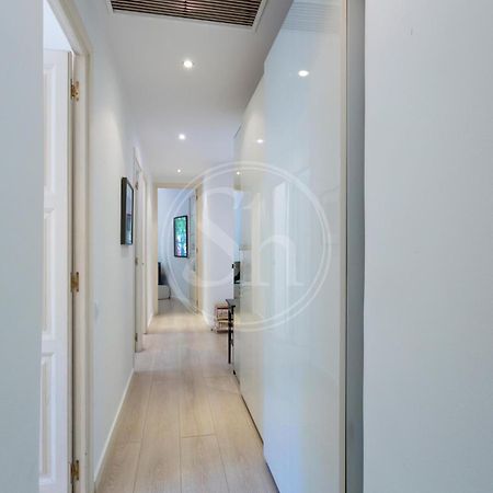 Apartamento En Sagrada Familia E Barcellona Esterno foto